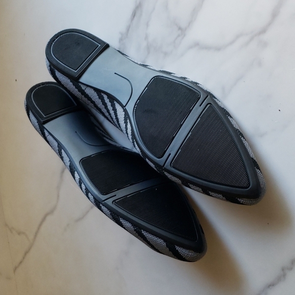 Breifola Gray and Black Zebra Striped Cotton Knit Pointed Toe Flat Size 11 - Picture 5 of 9